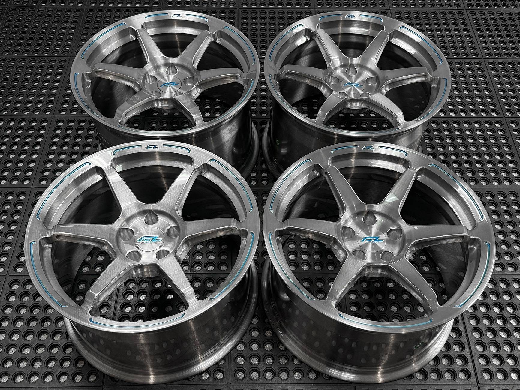 S650 Mustang New Forgedlite RH Series for the Mustang S650 GT PP Darkhorse ASTORIA-BRUSHED-GREY-BLUE-TEXT-FILL-1