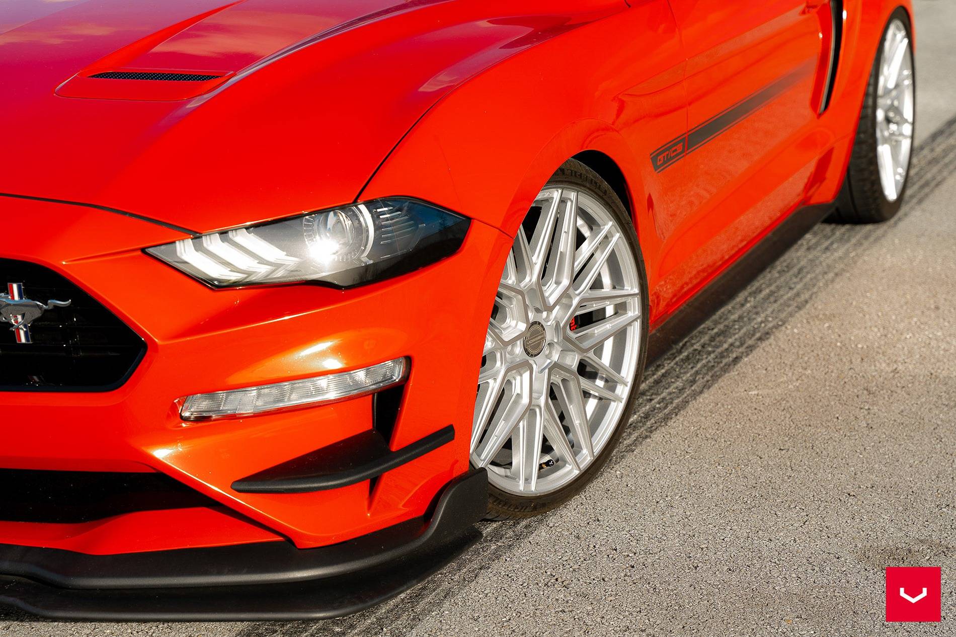 S650 Mustang Authorized Vossen Wheels Dealer: Hybrid Series and Full Forged Wheels For Mustang S650 Ford-Mustang-Hybrid-Forged-Series-HF-7-©-Vossen-Wheels-2022-207-2000x1333