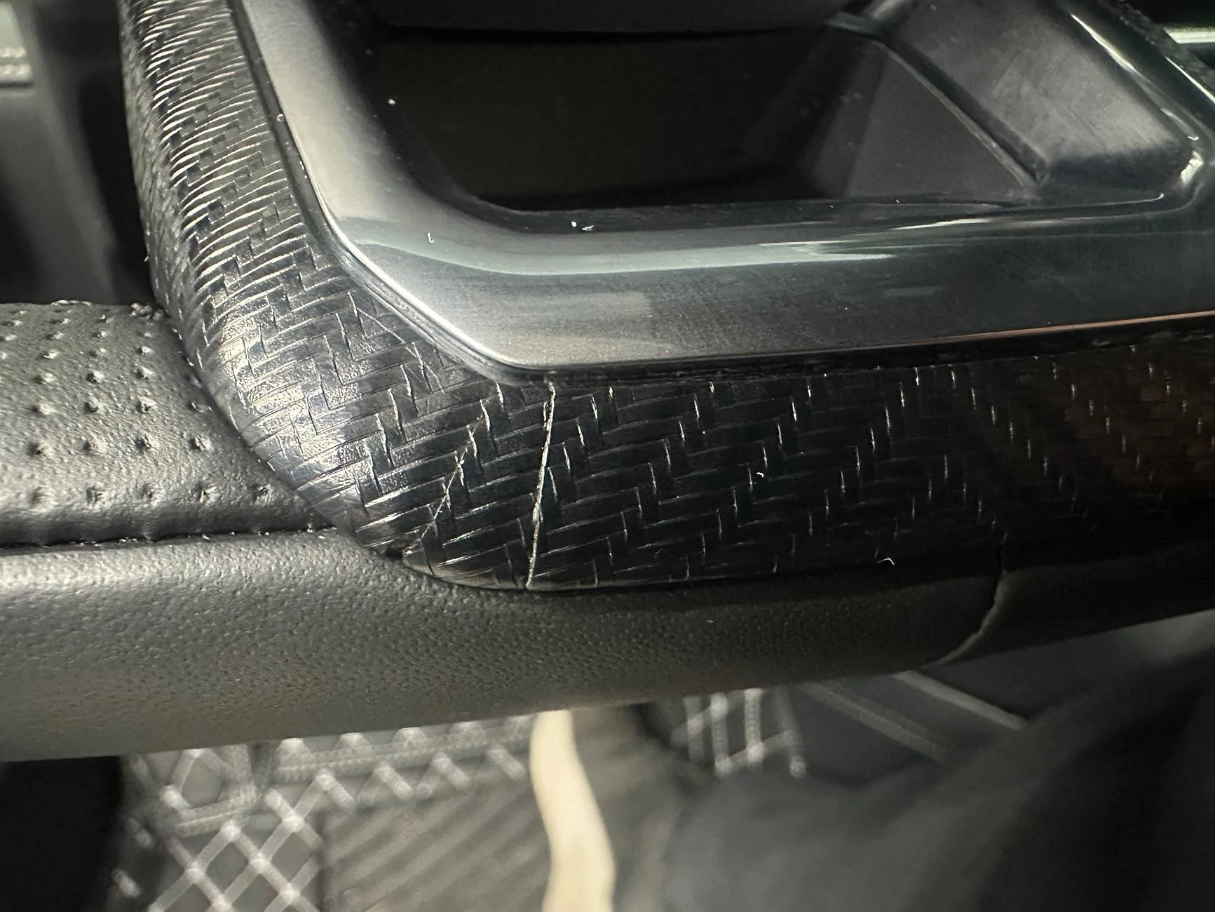 S650 Mustang Fix cracking wheel trim and carbon fiber, interior add-ons IMG_5101