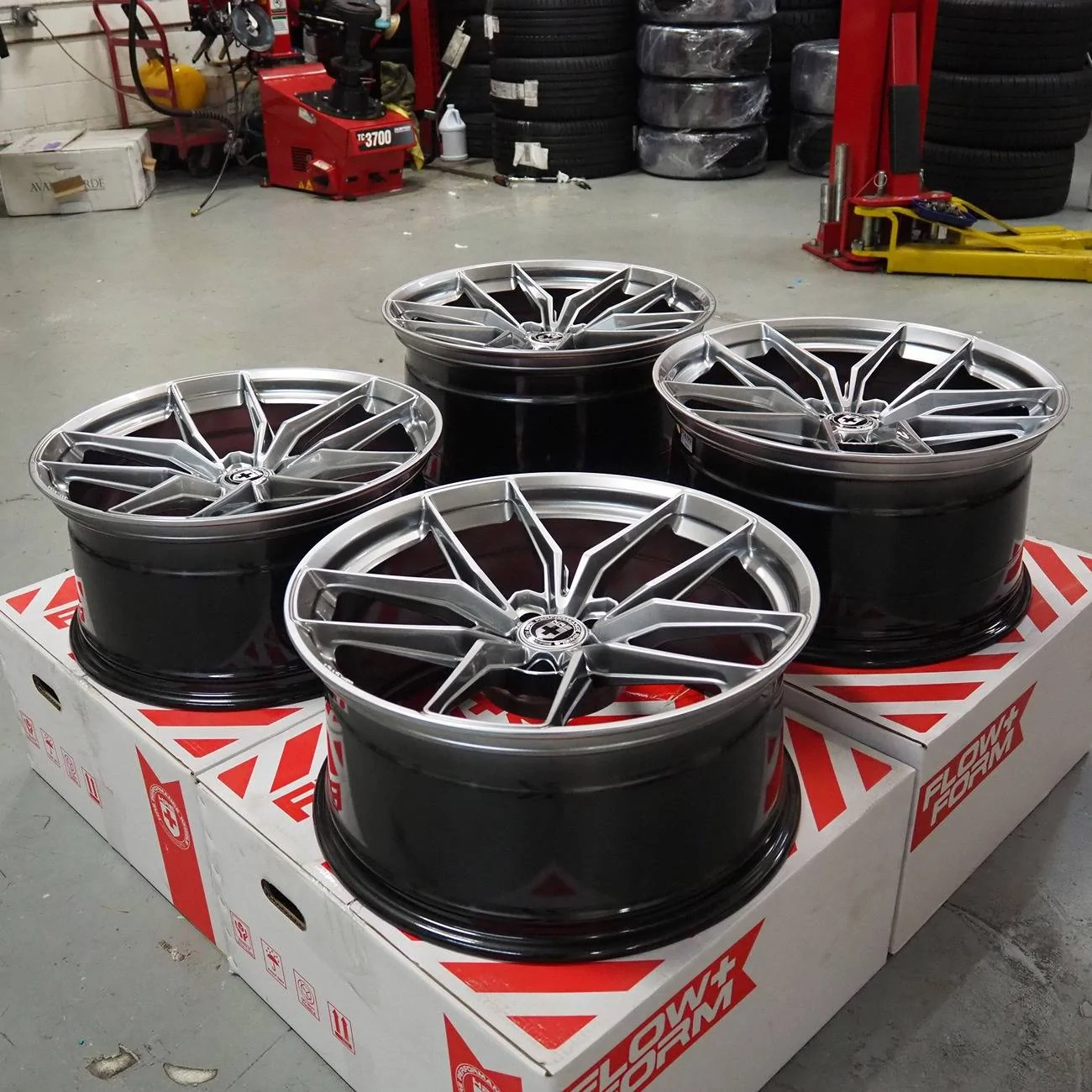 hre-ff21-liquid-metal-wheels-14.webp