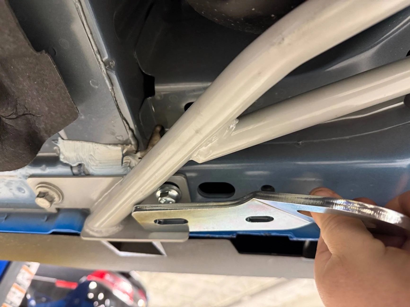 S650 Mustang Ford Perfomance Tie Down Kit with Steeda Stop the Hop Bars IMG_3306
