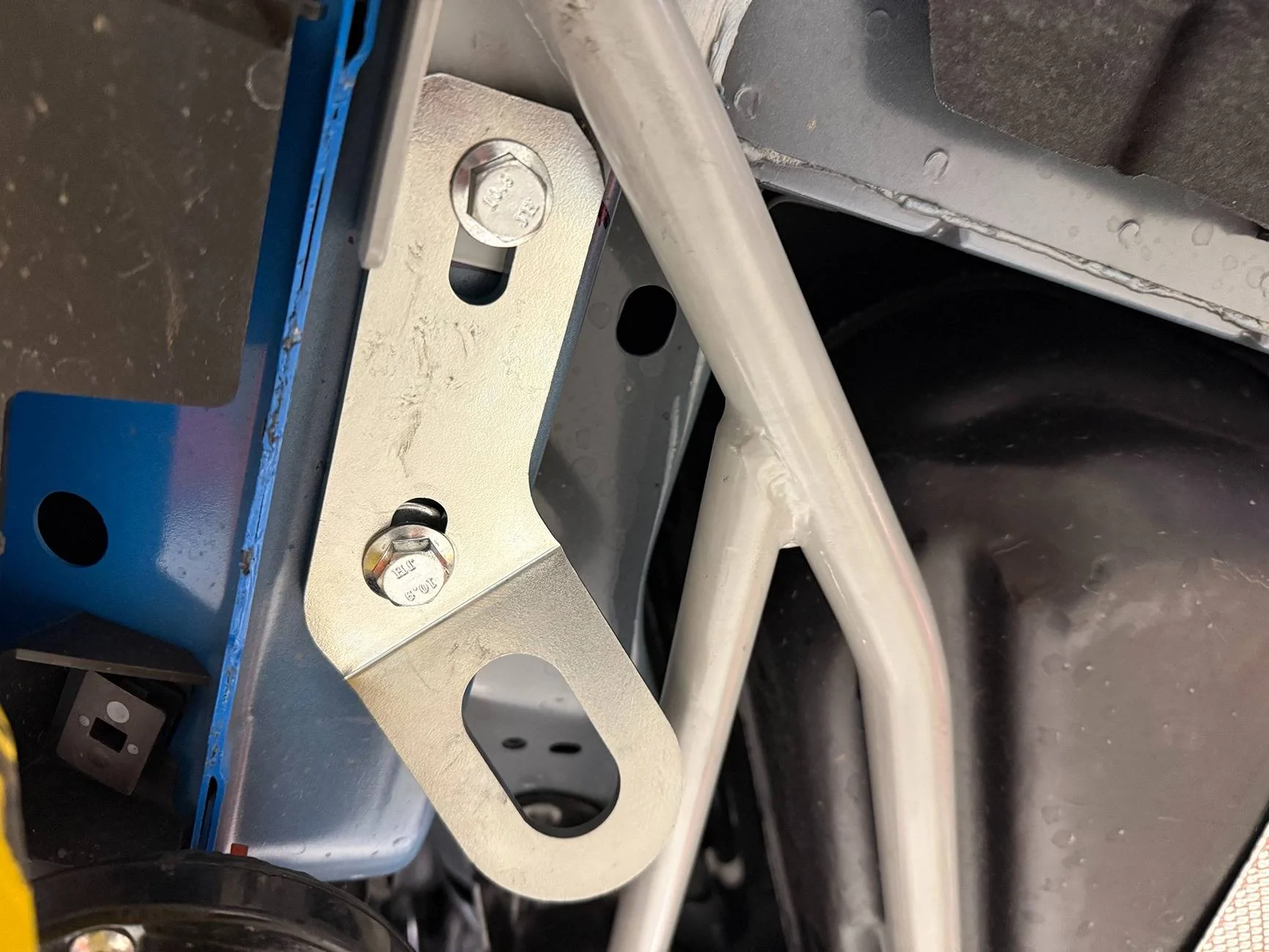 S650 Mustang Ford Perfomance Tie Down Kit with Steeda Stop the Hop Bars IMG_3326