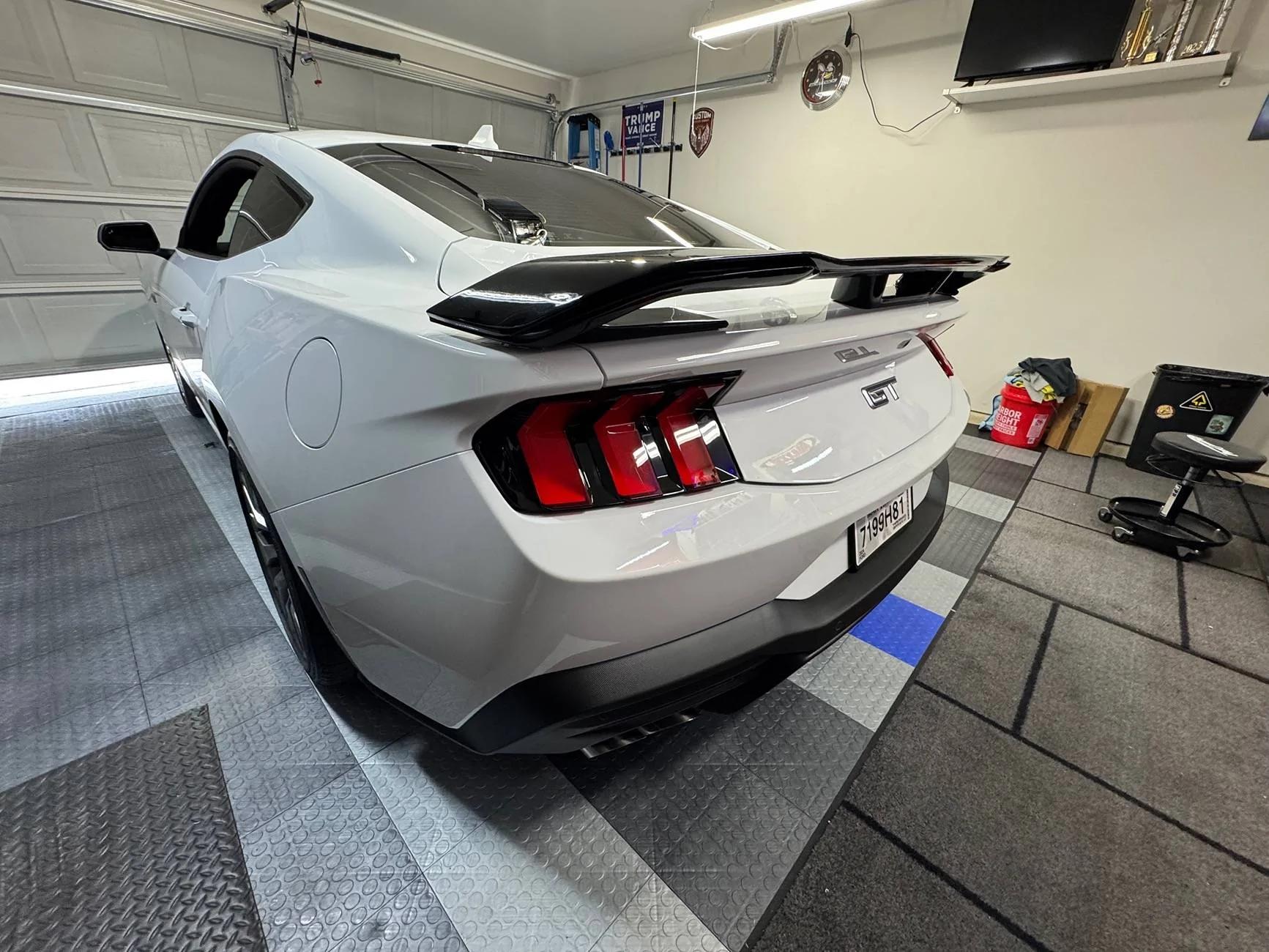 S650 Mustang SpeedForm Dark Horse Style Rear Spoiler - Gloss Black (pictures) IMG_5678