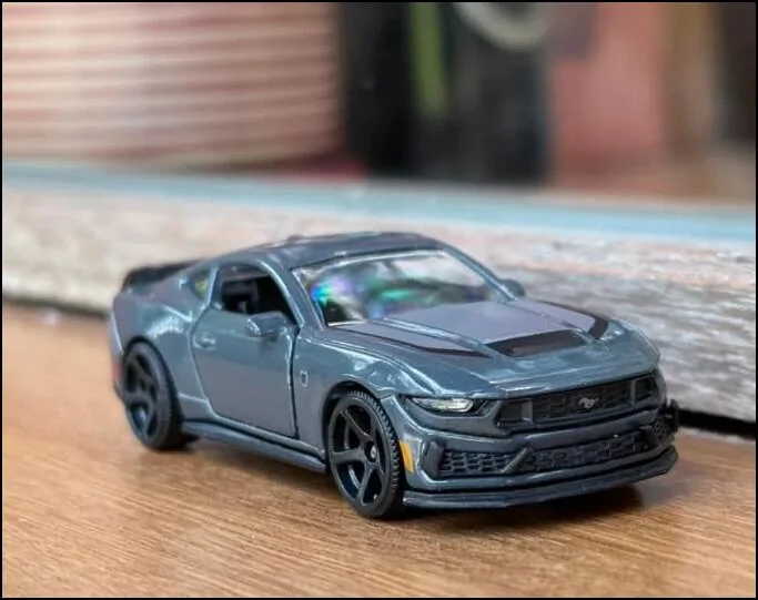 S650 Mustang First S650 2024 Ford Mustang Diecast! 1/18 Dark Horse in Carbonized Gray 1740327290831-j4