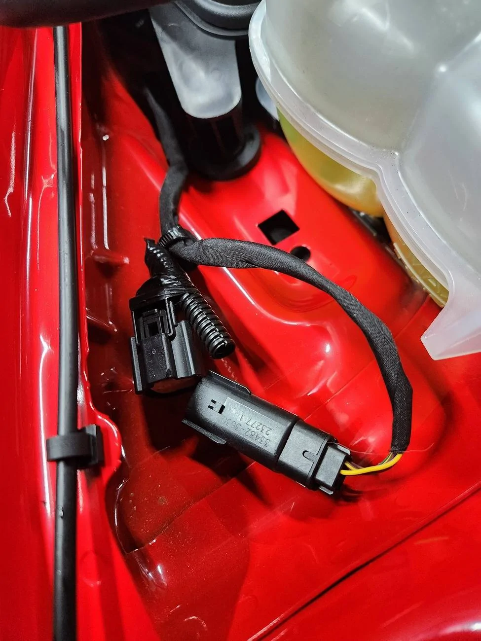 S650 Mustang Mysterious unused connector in engine bay 1000005350