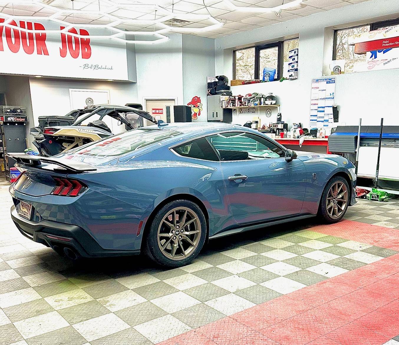 S650 Mustang Anyone have 2024 Vapor Blue NPP LMR  graphite wheels pic’s Dark Horse Mustang 2