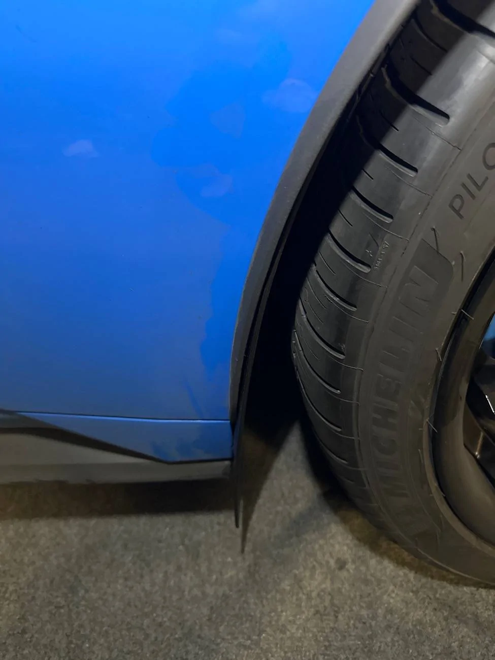 S650 Mustang ZL1 Addons, Inc. S650 Deluxe Rock Guards install imag