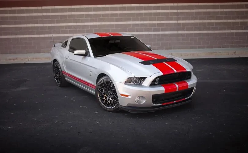 S650 Mustang Thinking about removing my stripes.... 1744391941854-rr