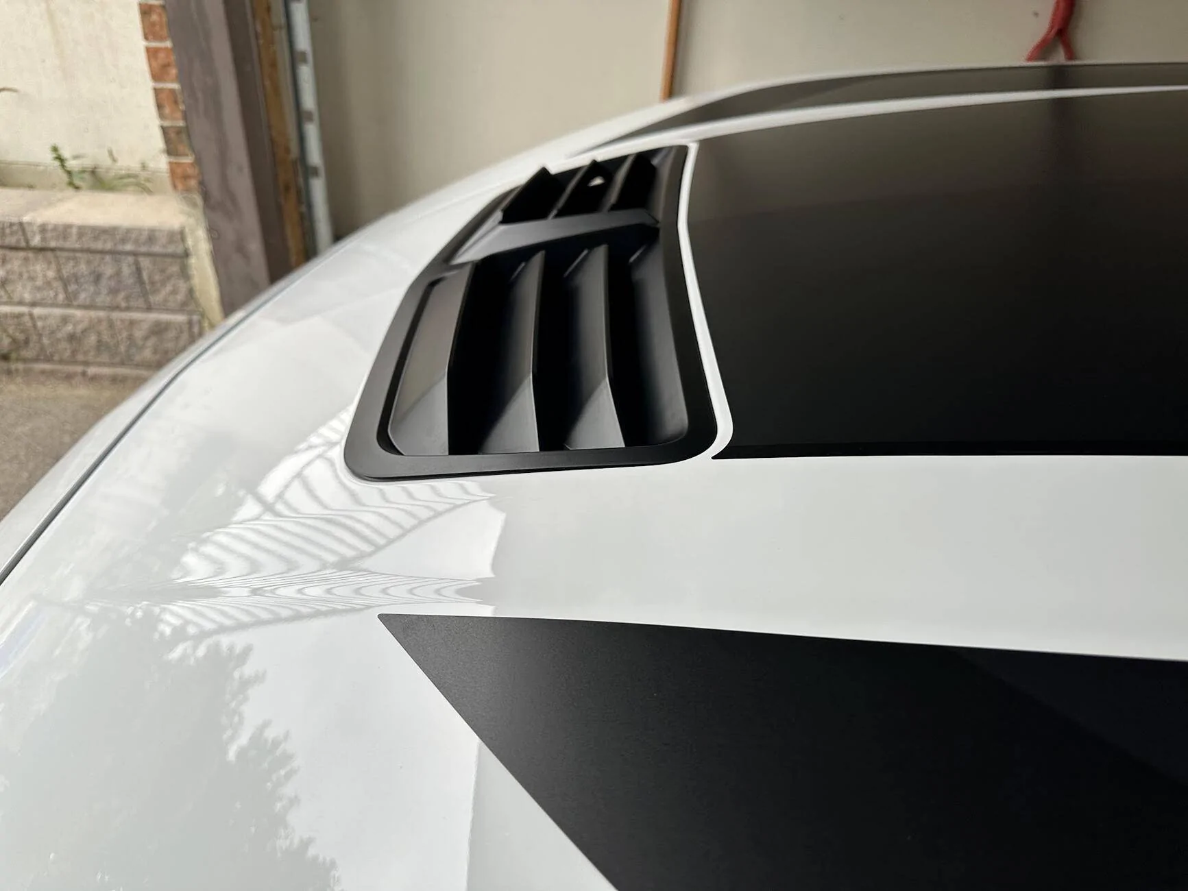 S650 Mustang RTR Hood Vent Not aligned? 1744591250455-fy