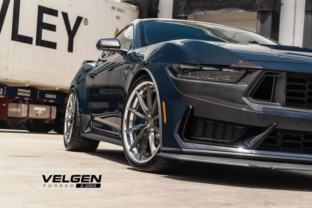Blue Ember Metallic Darkhorse - VSL-01_2.webp