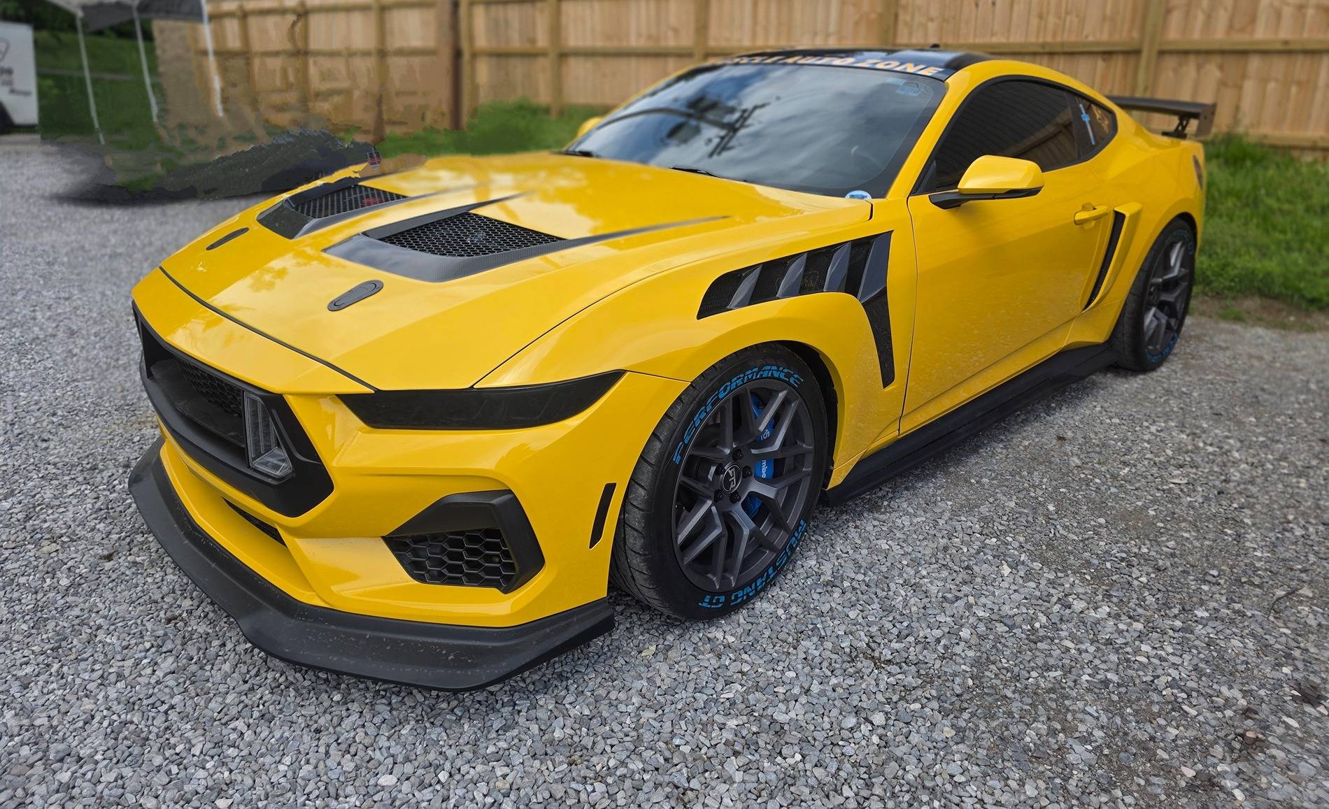 S650 Mustang 2024 Mustang GT premium yellow splash metallic. Stinger.24 20250502_143821~2