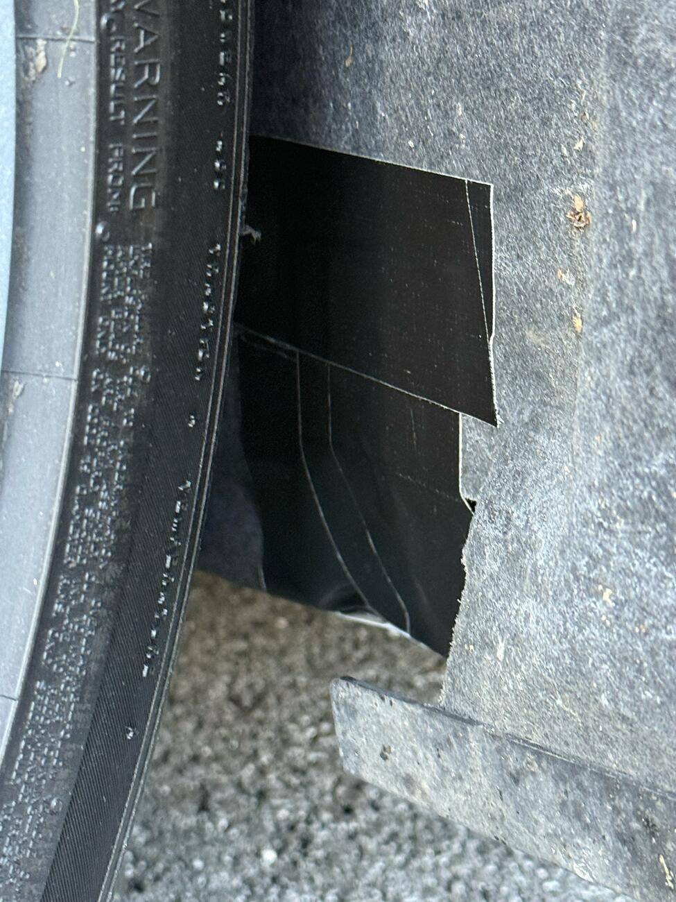 S650 Mustang Front Fender line holes gone tempImagek2PQqx