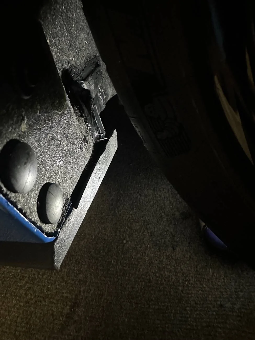 S650 Mustang 2025 DH frame hole covered - not covered IMG_3454