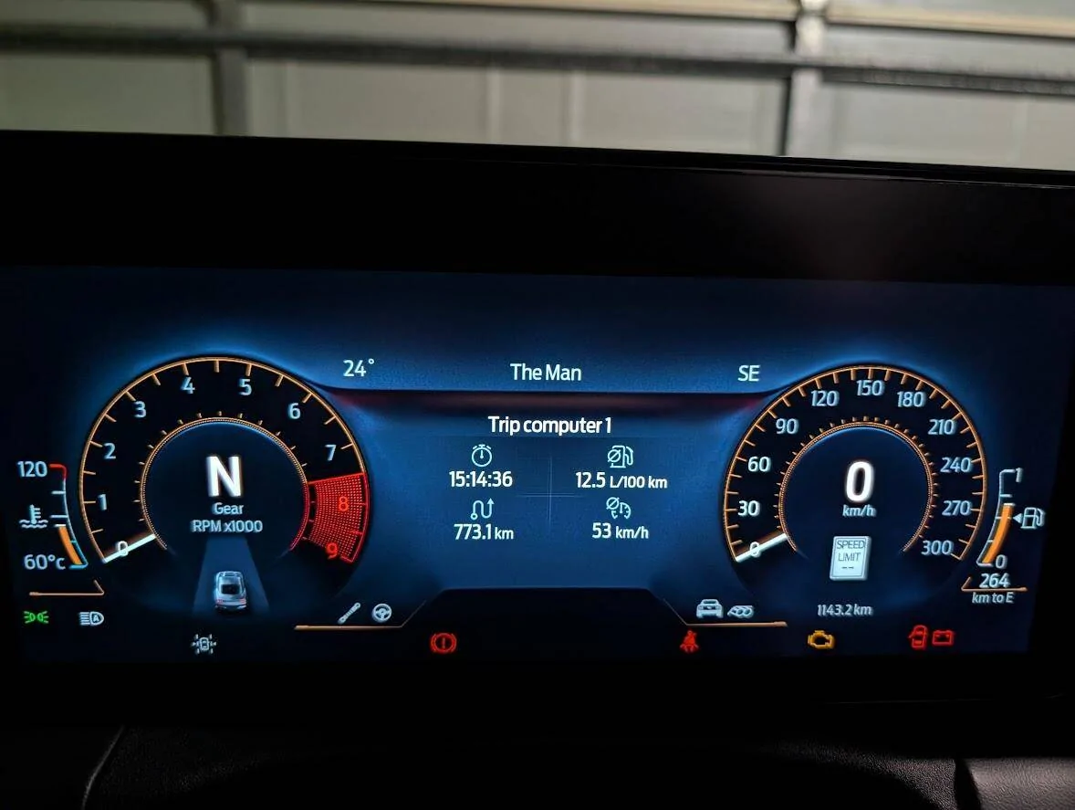 S650 Mustang Difference between DH and GT dash layouts? 1747543001636-l