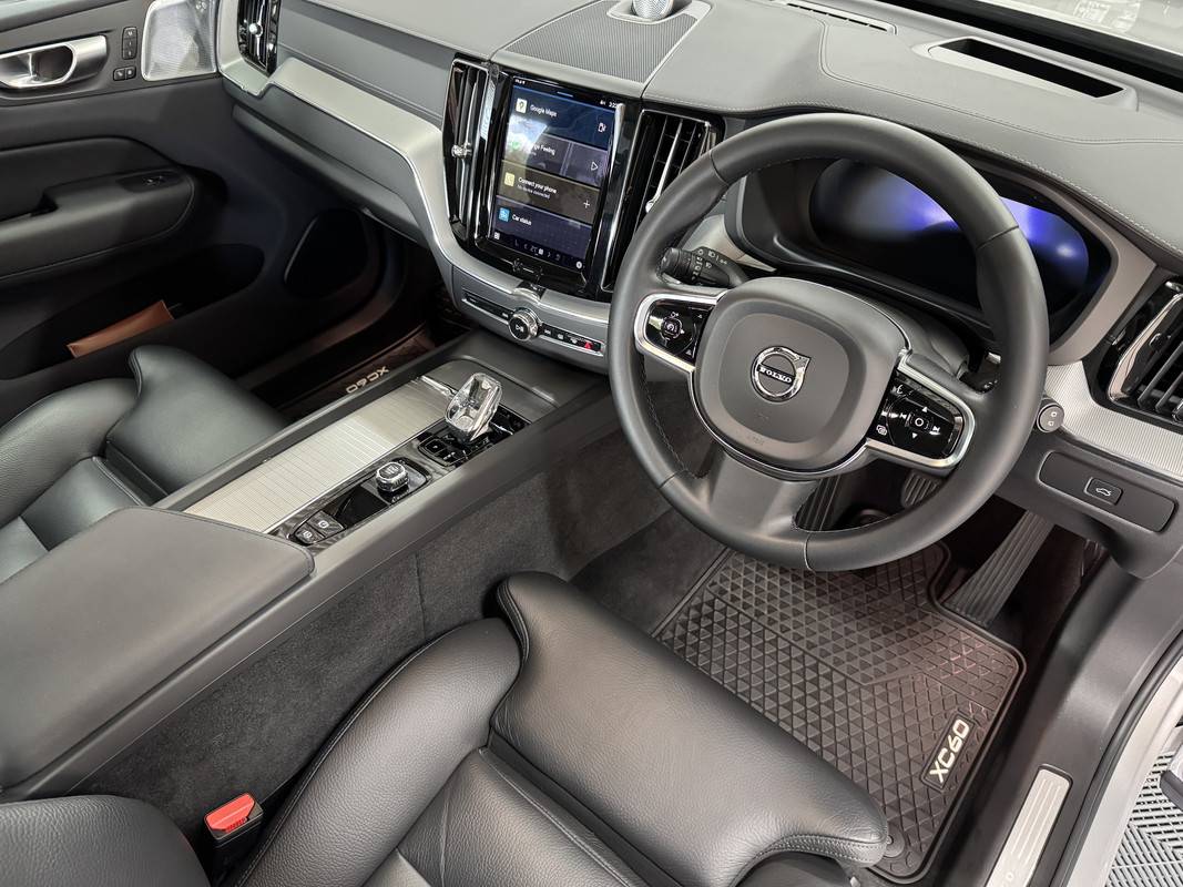 S650 Mustang Hands On The Wheel – Cleaning Your Steering Wheel IMG-5116