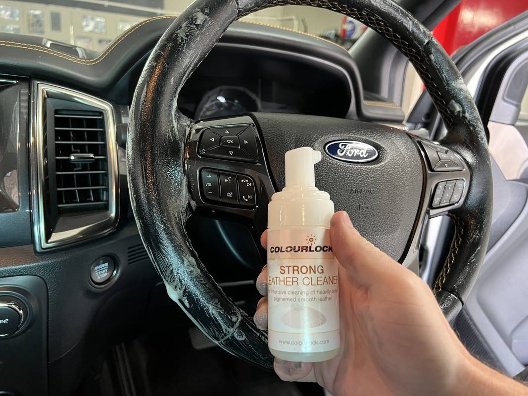 S650 Mustang Hands On The Wheel – Cleaning Your Steering Wheel IMG-9508