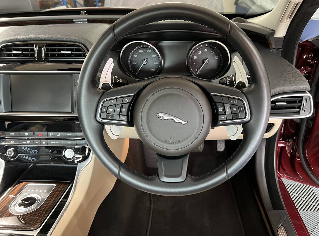 S650 Mustang Hands On The Wheel – Cleaning Your Steering Wheel IMG-5158