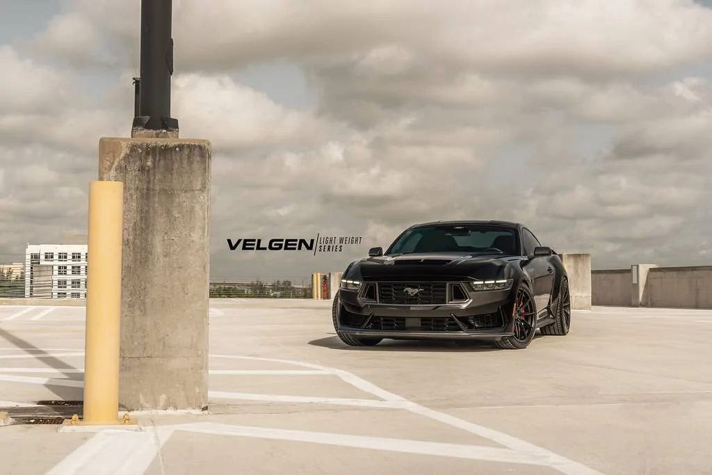 Darkhorse - VF10 - Satin Black_1.webp