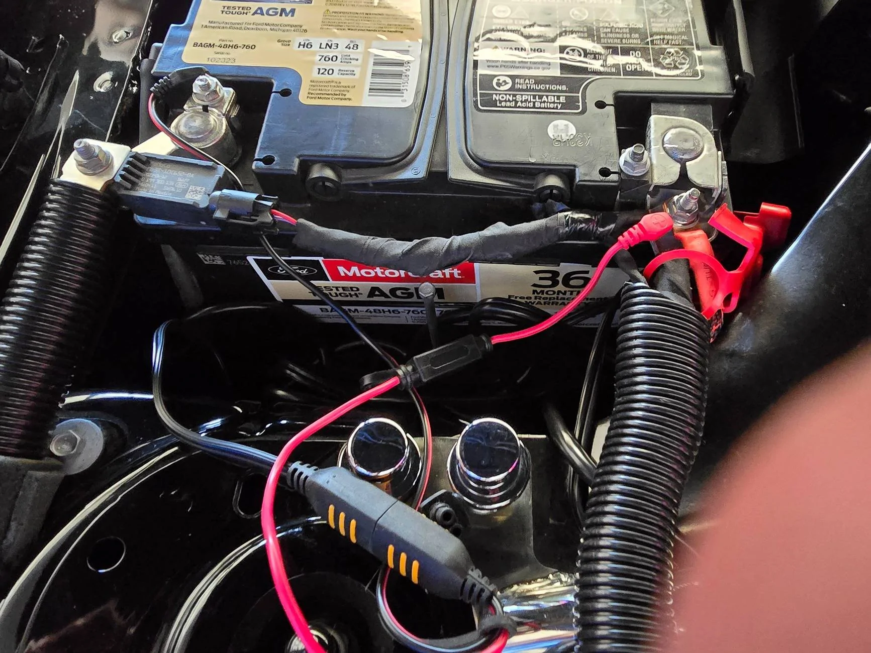 S650 Mustang Ford Performance 5.0 Charger/Maintainer 1000054892
