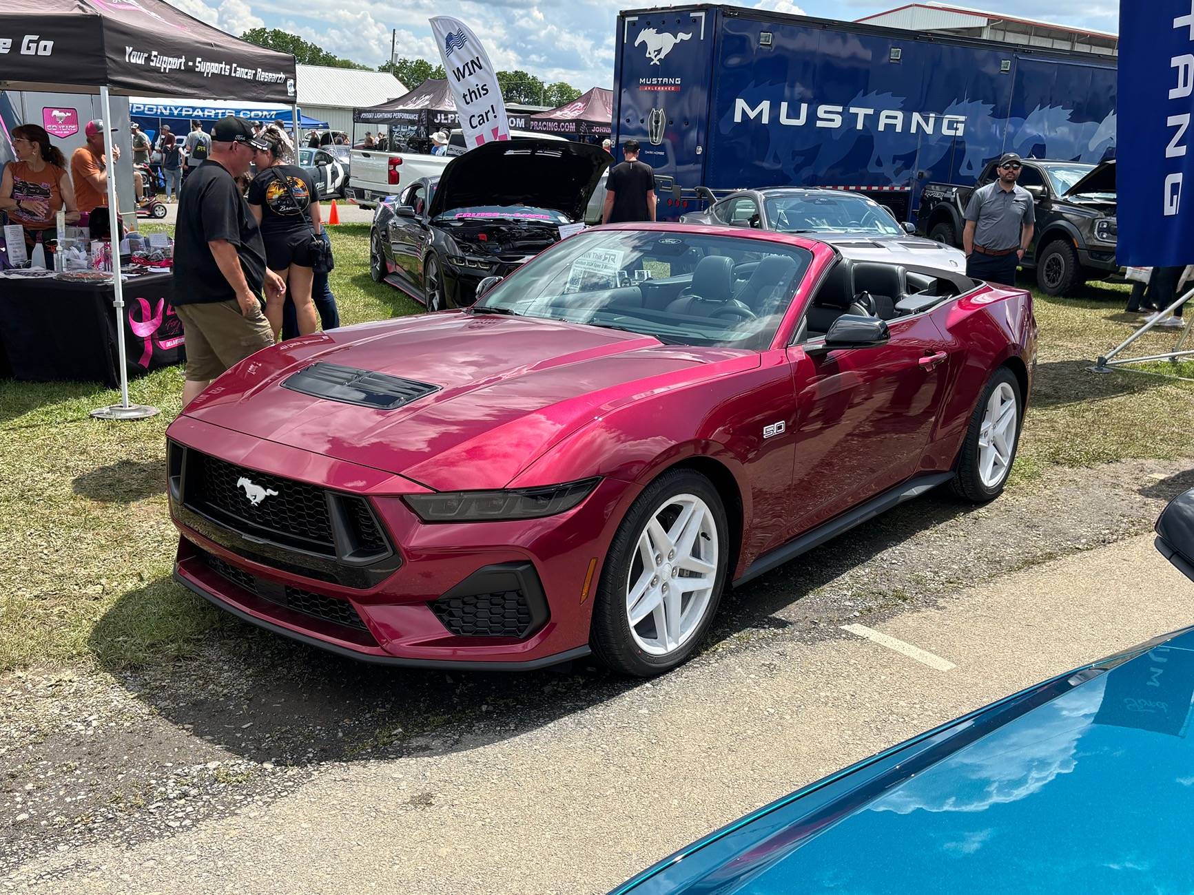 S650 Mustang 2026 order questions - FX package, Recaros, order bank timing... IMG_7661