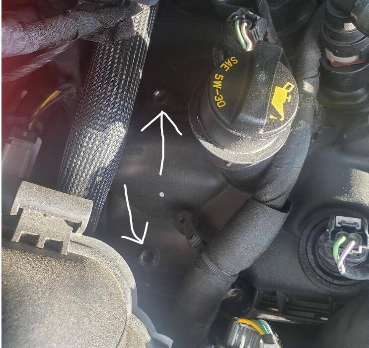 S650 Mustang Engine missing screws on the passenger side right below where you put oil in (Picture included) 1752723899795-43