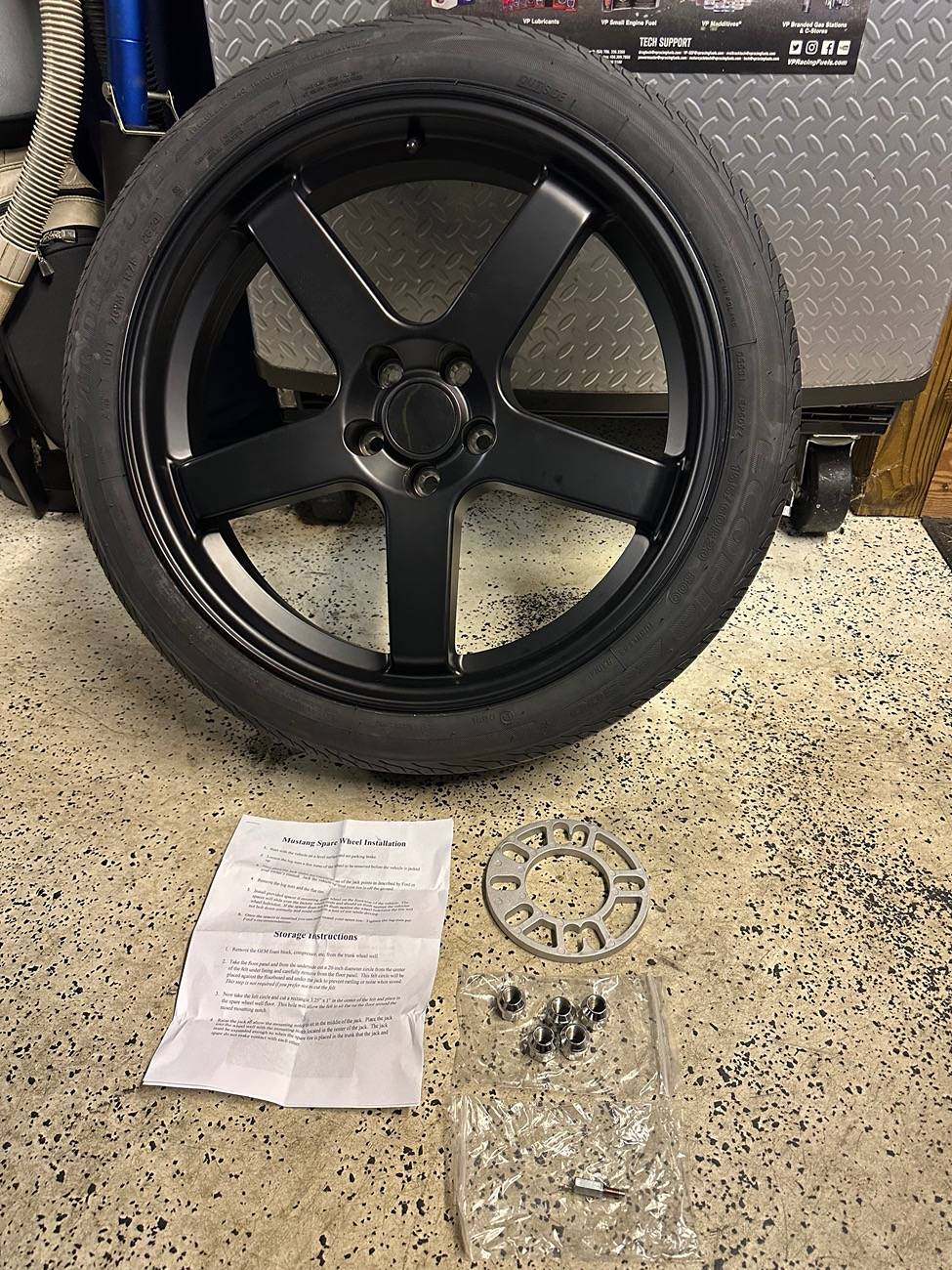 S650 Mustang No Spare Tire IMG_3686