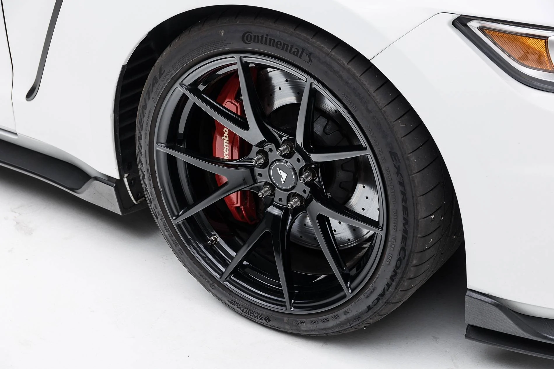 S650 Mustang 19x11 Vorsteiner VFN 501's with 305/30/19 Conti Extreme Contact tires, spacers, bolts 591A5592