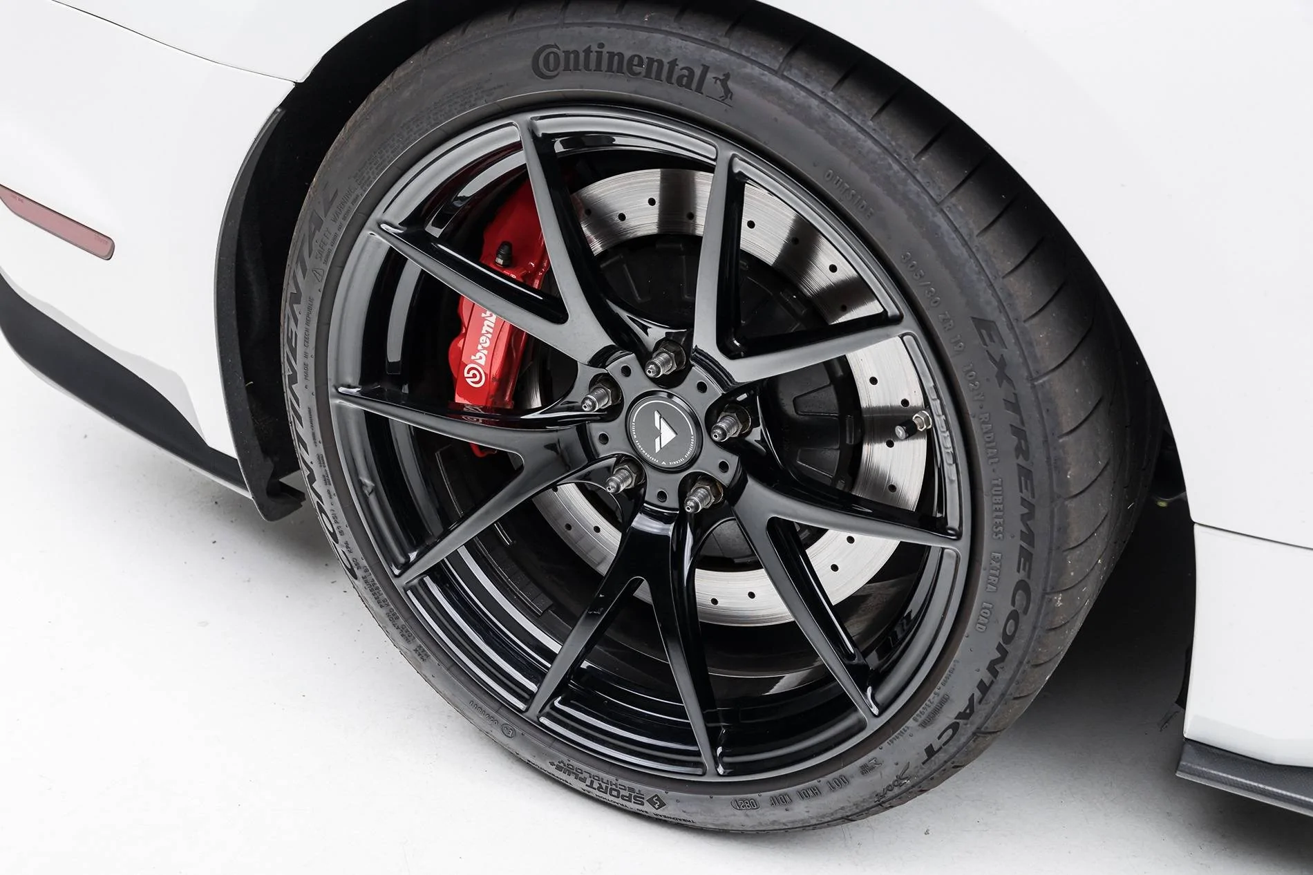 S650 Mustang 19x11 Vorsteiner VFN 501's with 305/30/19 Conti Extreme Contact tires, spacers, bolts 591A5595