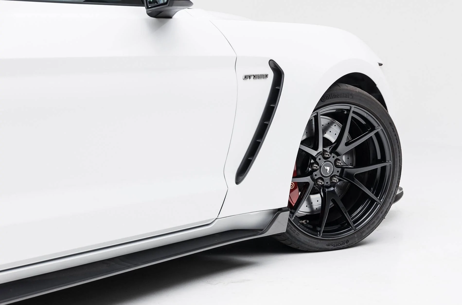 S650 Mustang 19x11 Vorsteiner VFN 501's with 305/30/19 Conti Extreme Contact tires, spacers, bolts 591A5643
