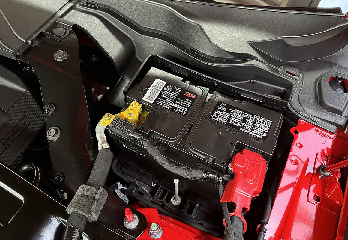 S650 Mustang Connecting CTEK/Battery Tender IMG-2802