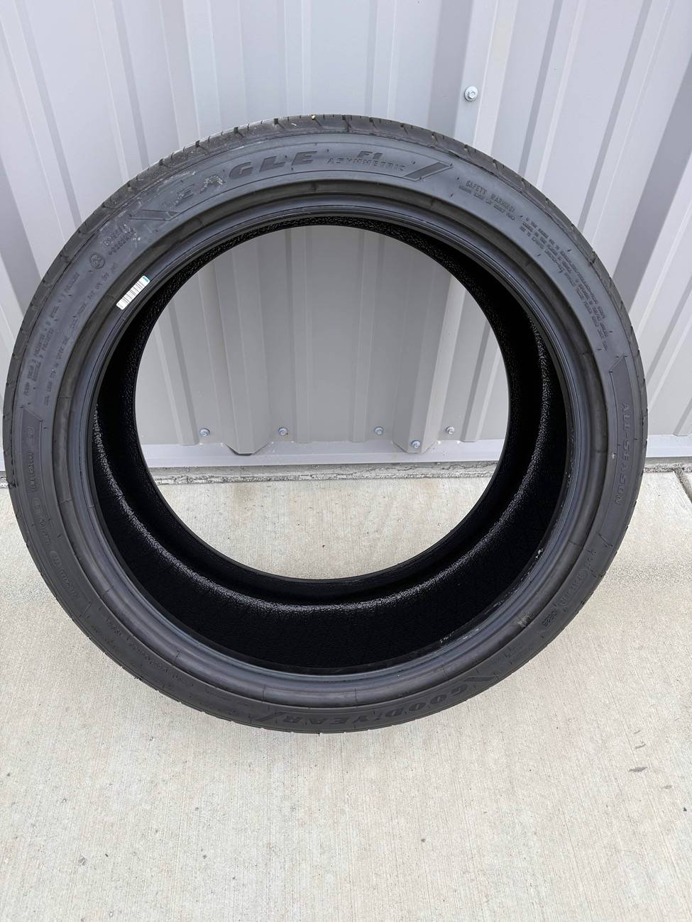 S650 Mustang New 2025 OEM GT Tires: 265/35R20 Goodyear Eagle F1 Asymmetric A/S Eagle F1 Whole Tire