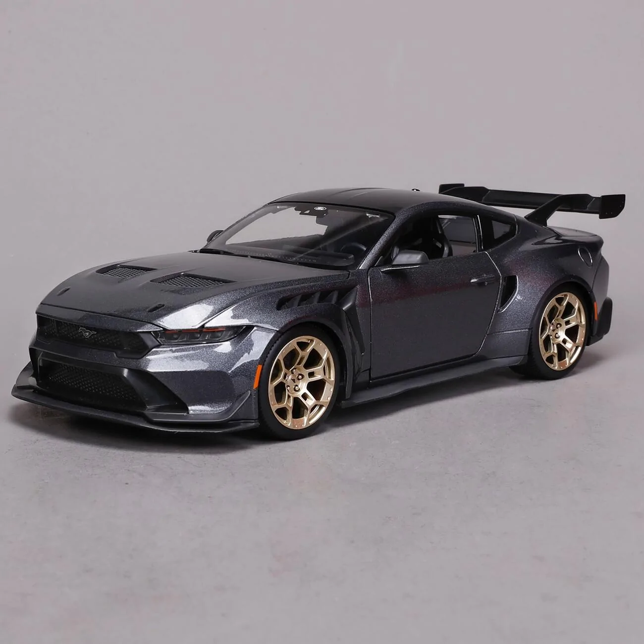 S650 Mustang First S650 2024 Ford Mustang Diecast! 1/18 Dark Horse in Carbonized Gray 1753886840984-yk