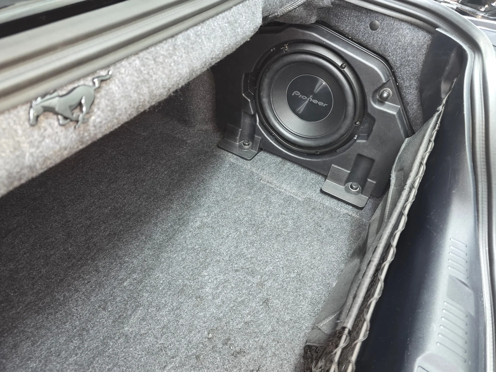 S650 Mustang Enclosure Fiber Fill 20250801_180350