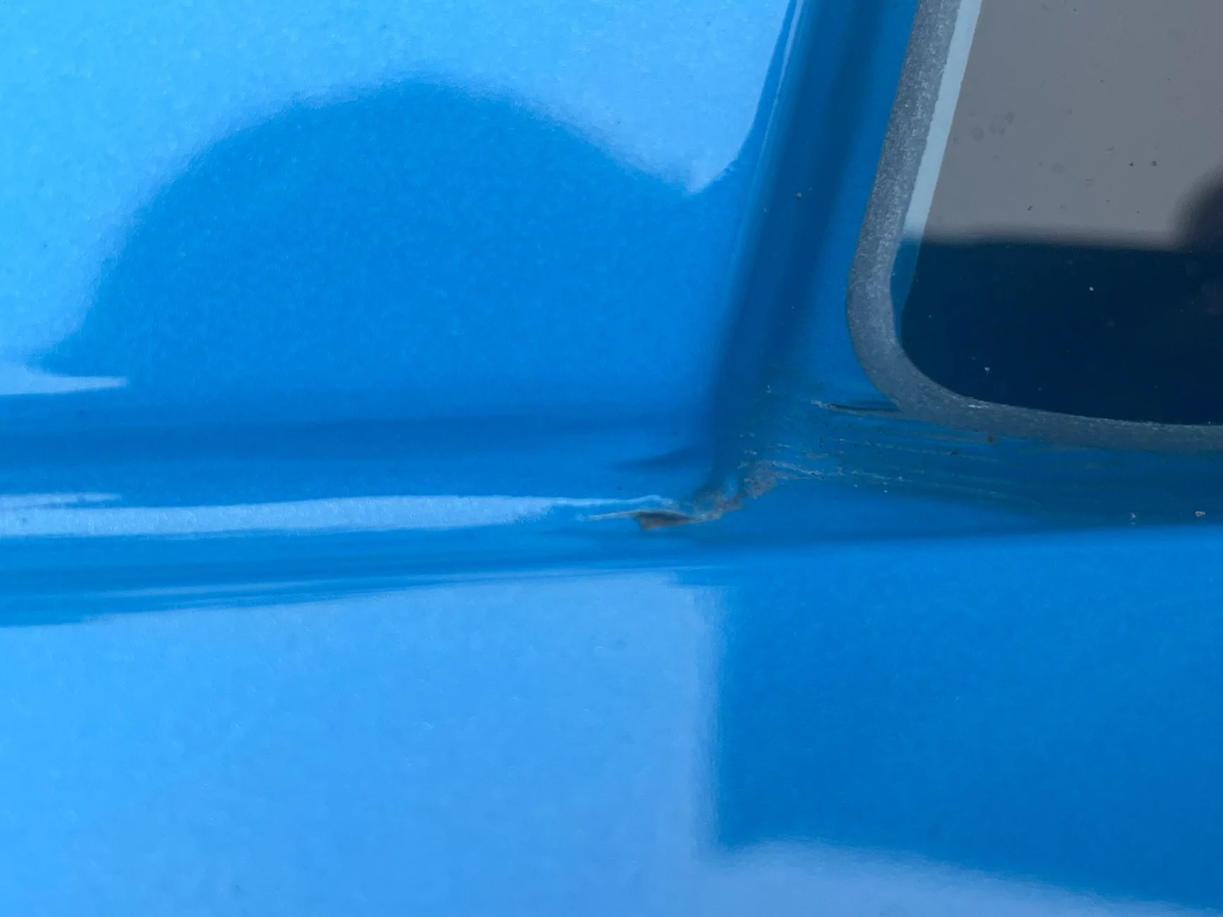 S650 Mustang Roof channel paint defect and grille plastic bubbling IMG_9001