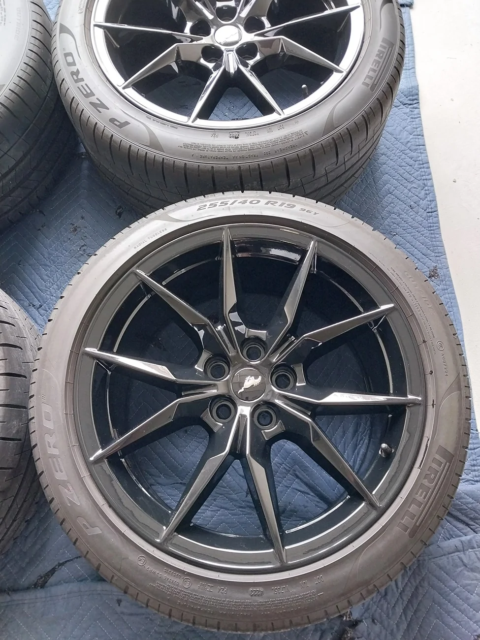 S650 Mustang '24 Dark Horse Wheels & Tires Gloss Black For Sale! 20250810_135521