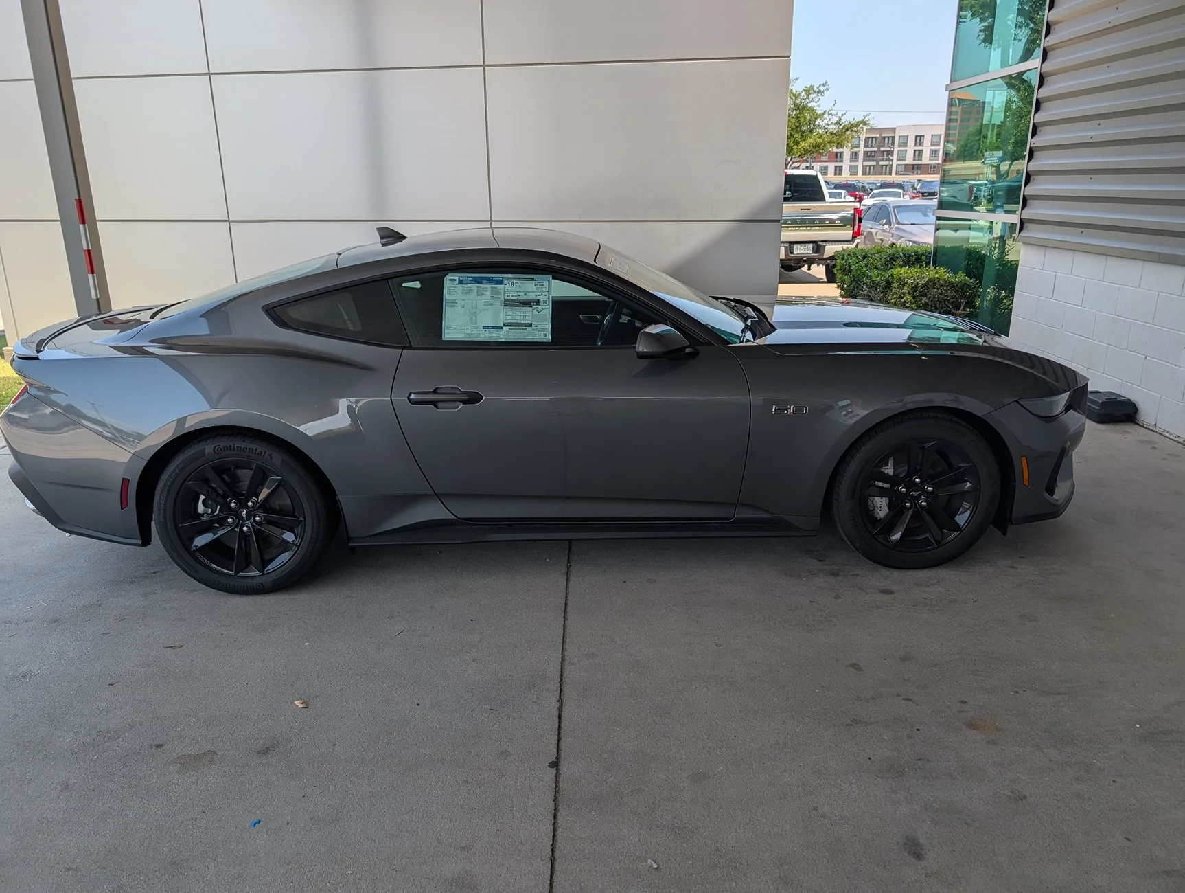 S650 Mustang 19x10 +35 with 275/40R19 with lowering springs? PXL_20250806_192713596.MP