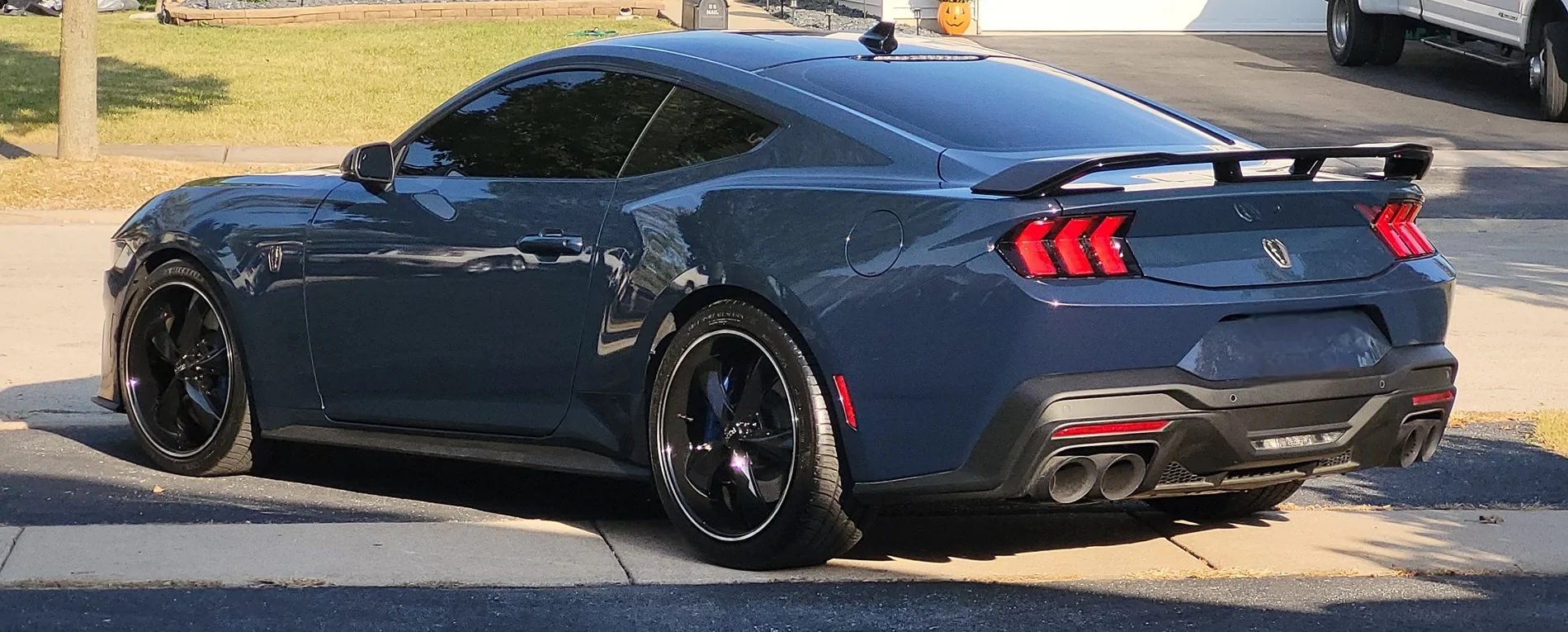 S650 Mustang Magneride shock and strut failure @2500 miles 20240918_170247