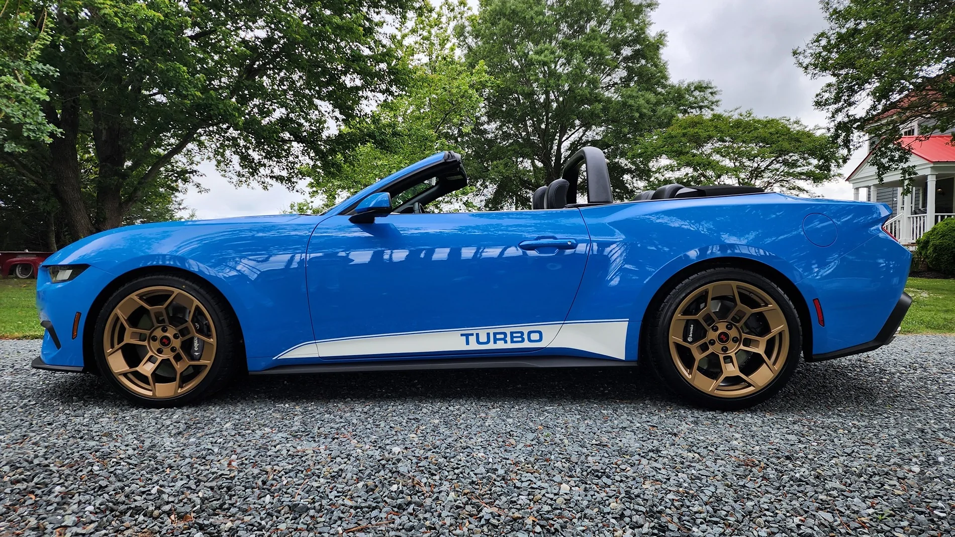 S650 Mustang Any pics of 20x10/20x11 without lowering? IMG_3234