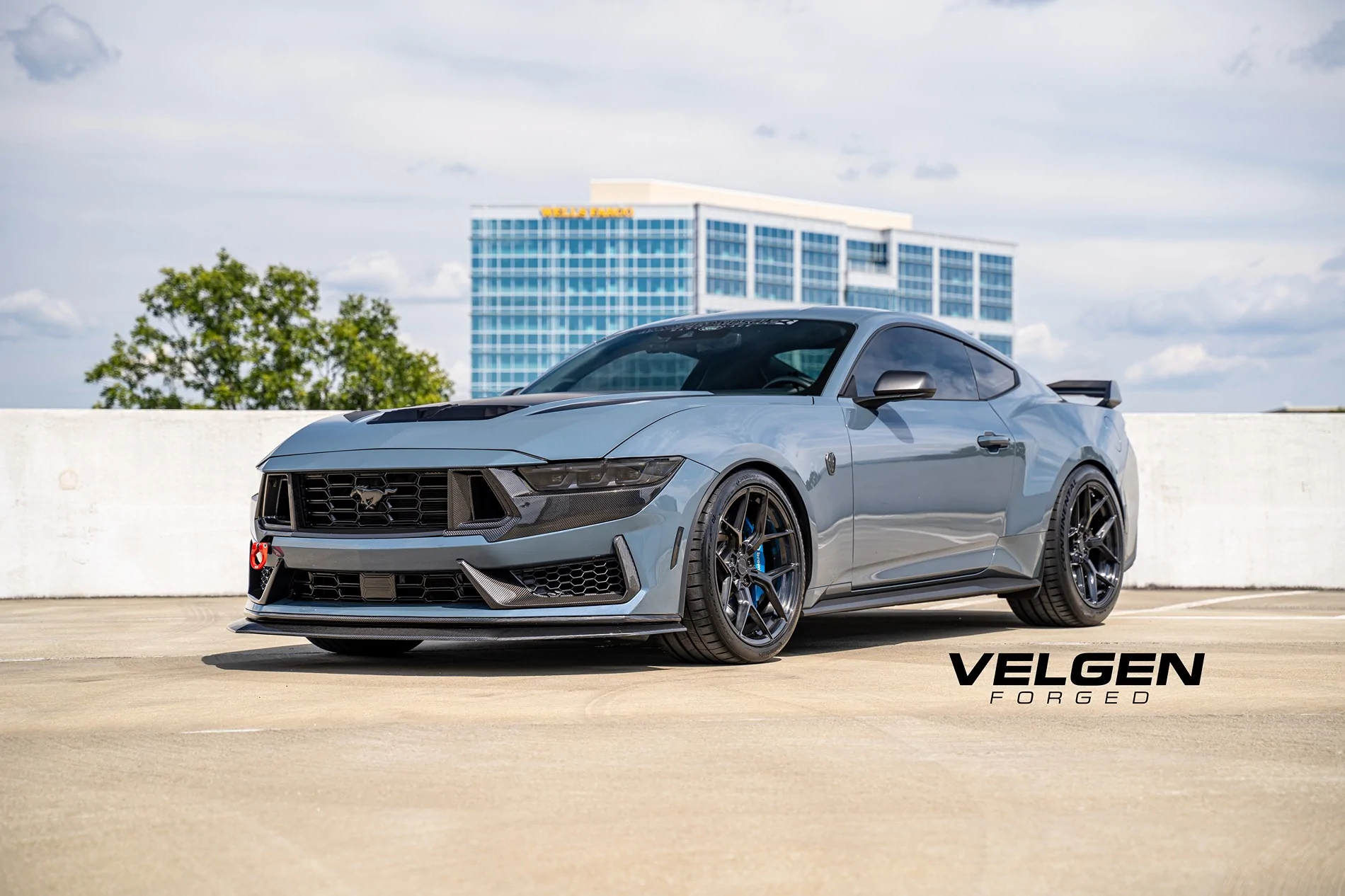 dark-horse-vfmbx5-velgen-forged-1.webp