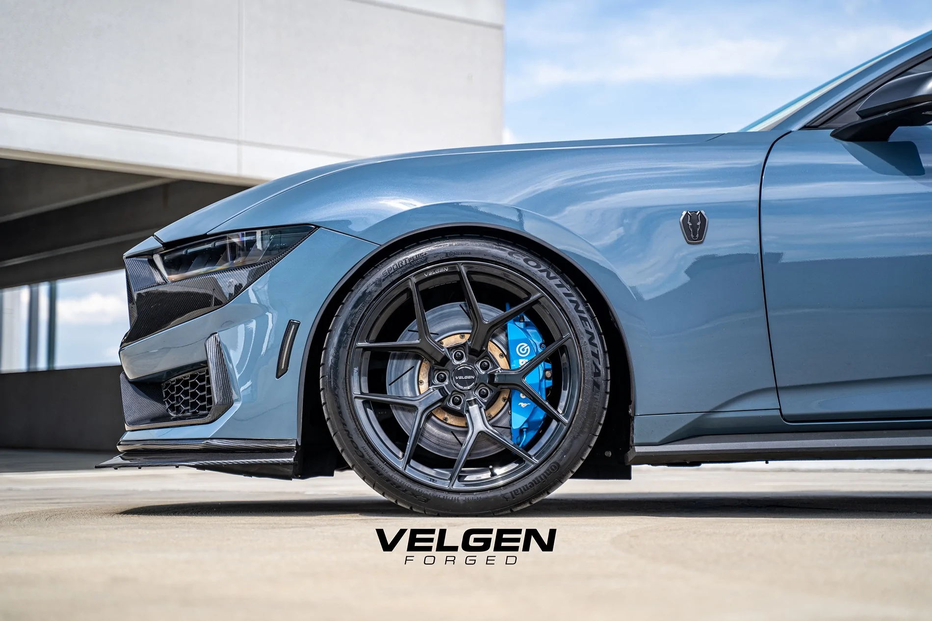 dark-horse-vfmbx5-velgen-forged-2.webp