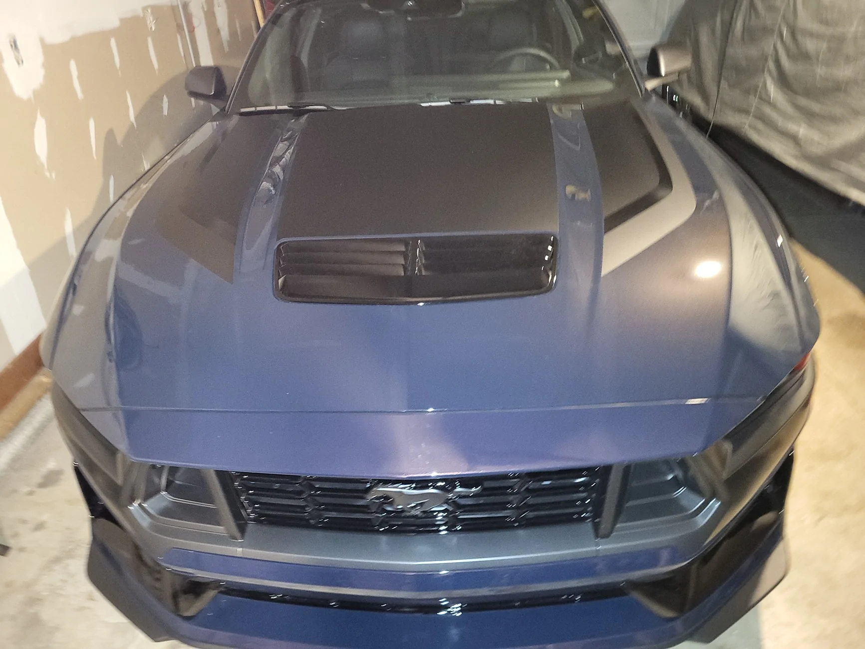 S650 Mustang Dark Horse - Hood decals 20240102_034355