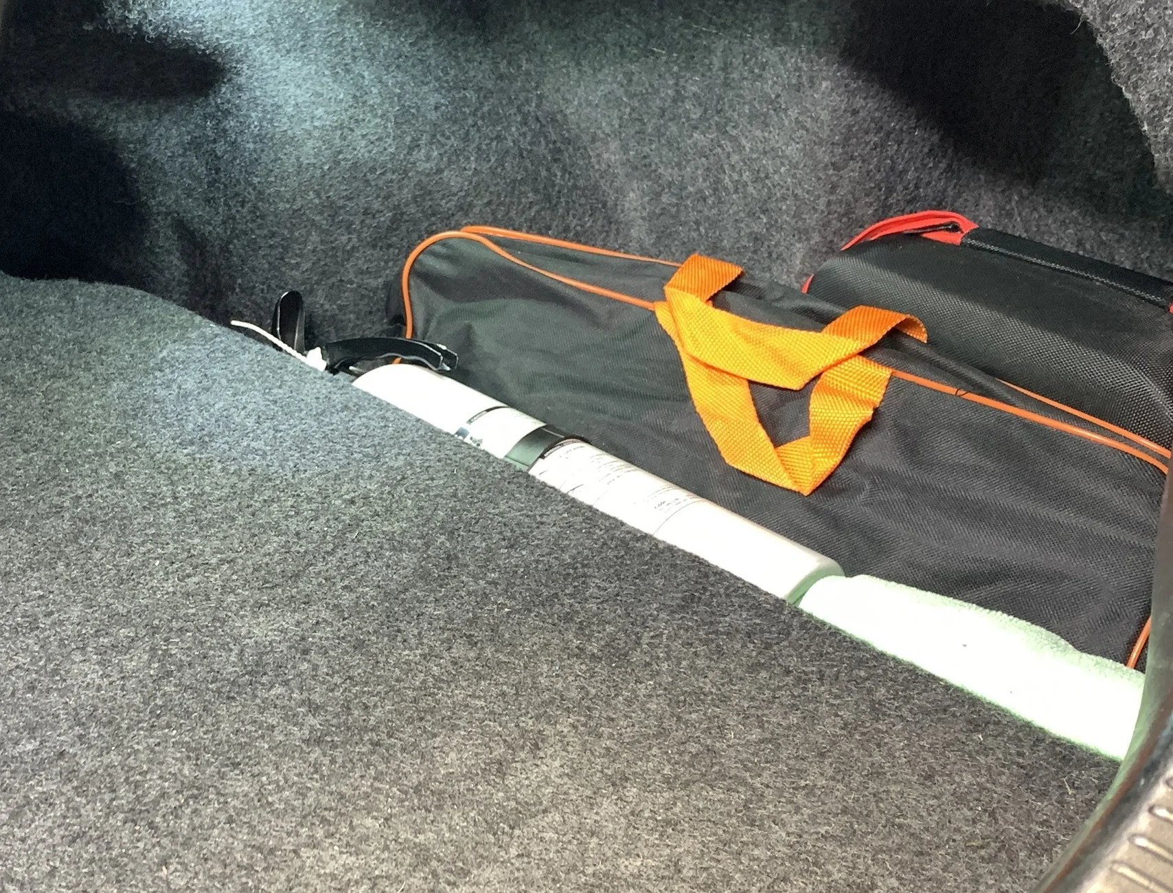 R-Side Trunk Extinguisher Location.webp