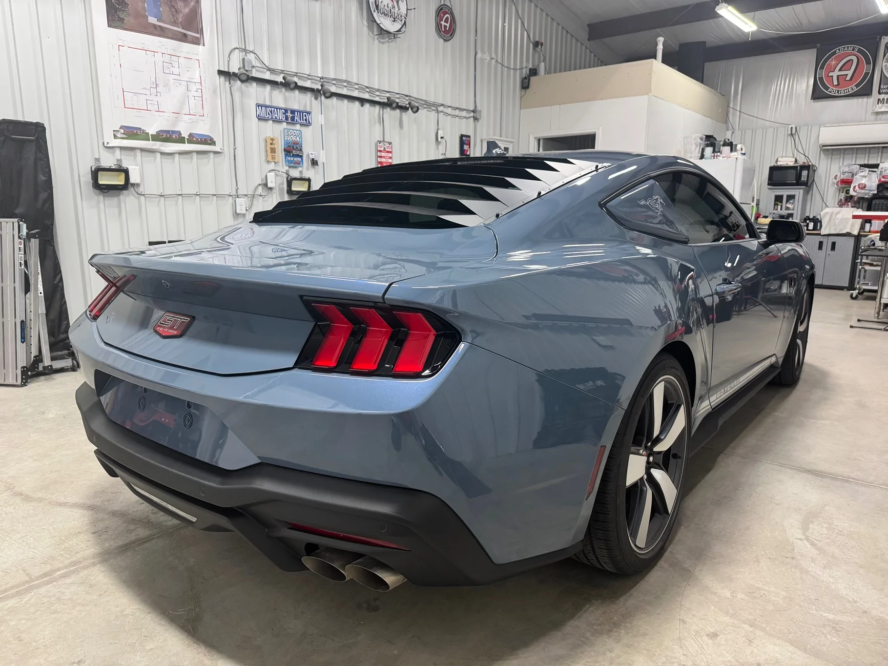 S650 Mustang Coupe quarter window scoops IMG_8398