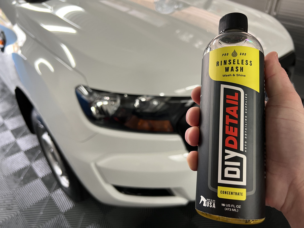 S650 Mustang Glass Cleaning With Rinse-less Wash IMG-8479