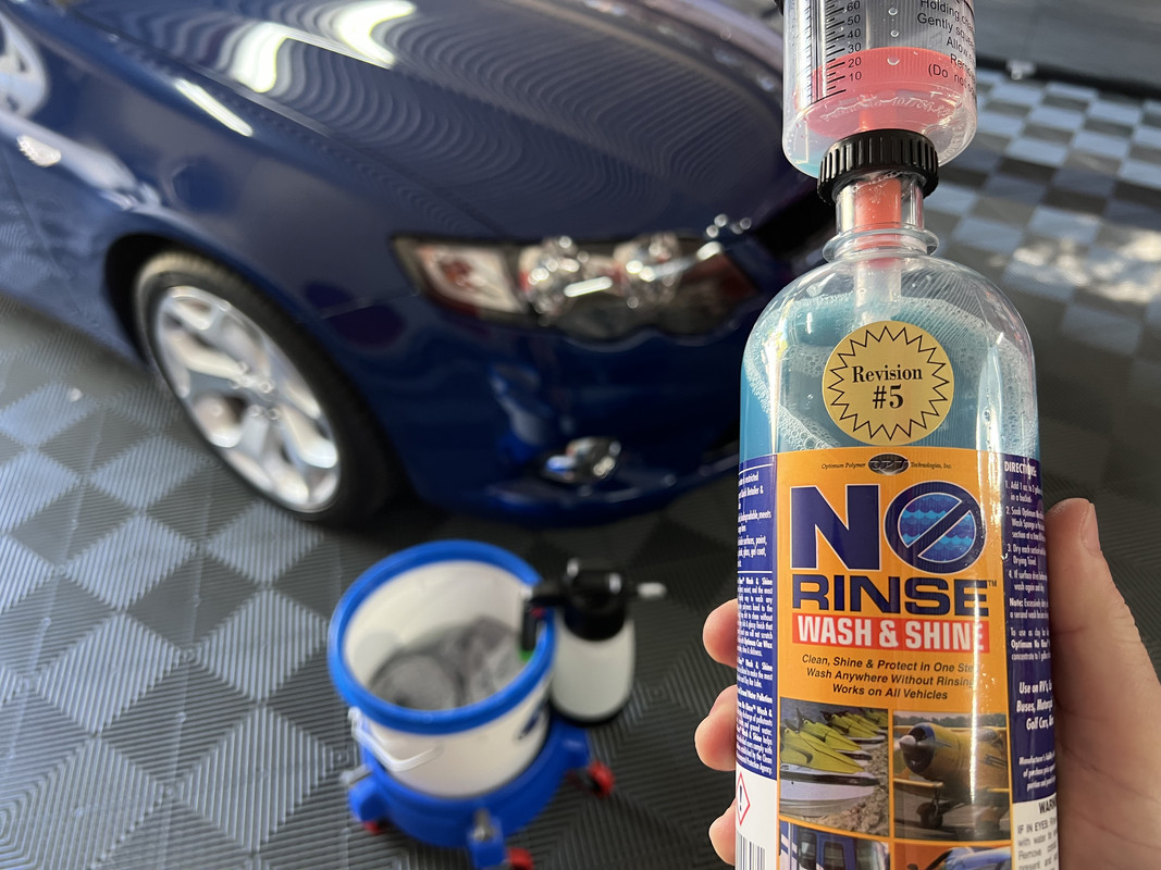 S650 Mustang Glass Cleaning With Rinse-less Wash IMG-9891