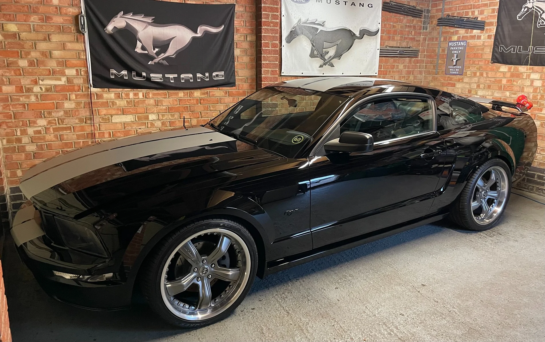 S650 Mustang Aston Martin Vanquish AE55 October 2025 1