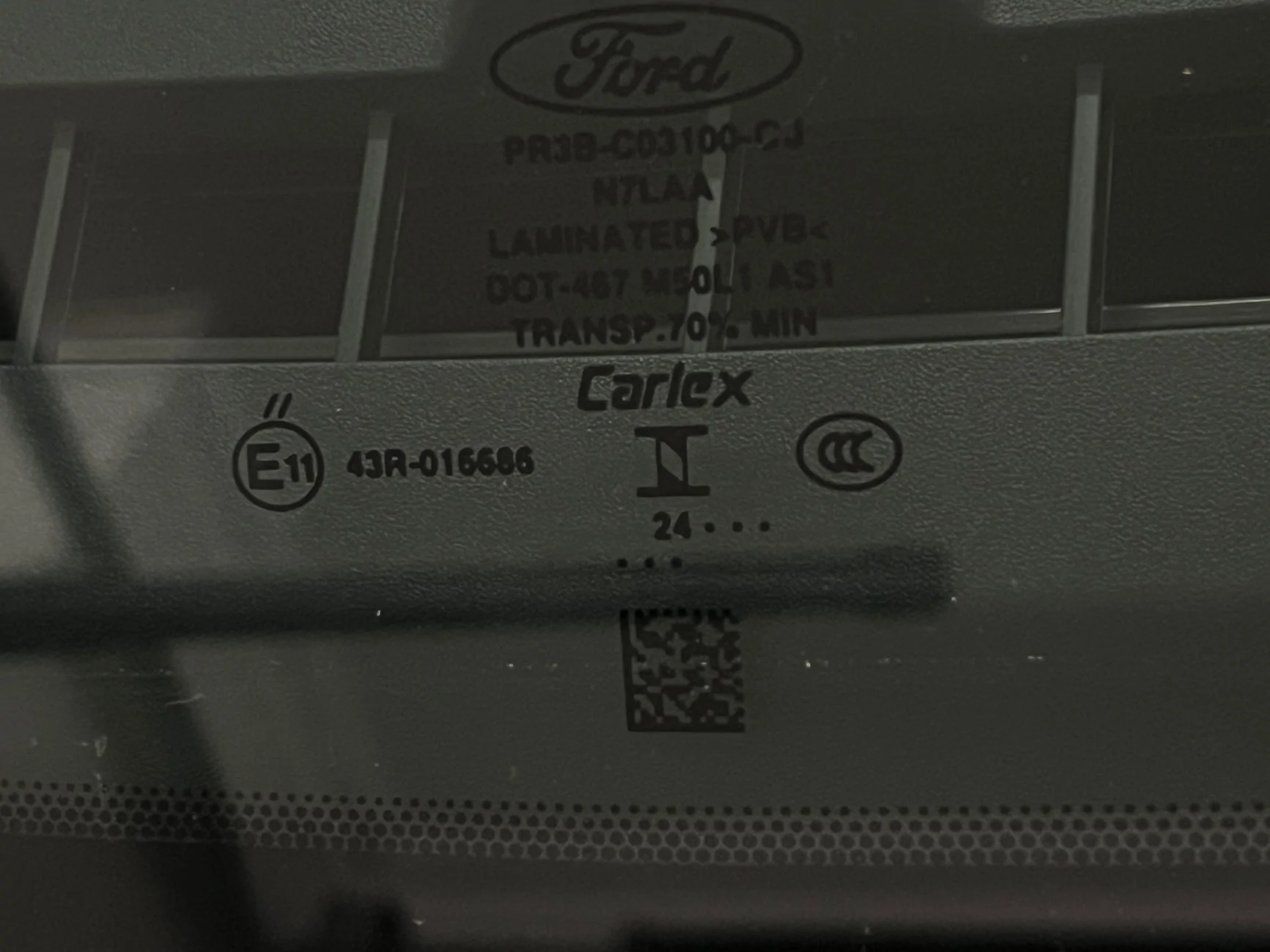 S650 Mustang S650 GT MY25 Windscreen Replacement IMG_1017