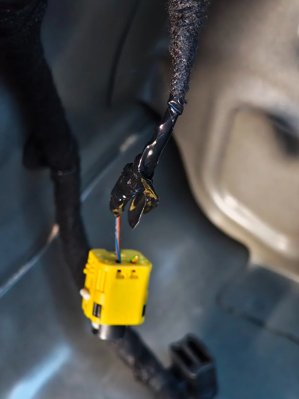S650 Mustang RCM Warning - Rear Passenger Seat Pretensioner Deployment IMG_20251023_155832464 (1)
