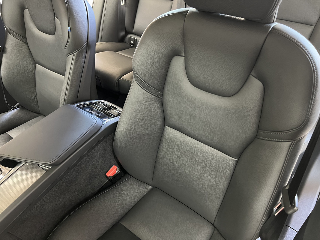 S650 Mustang NV Cleanse and Nourish Leather Care Products IMG-1403