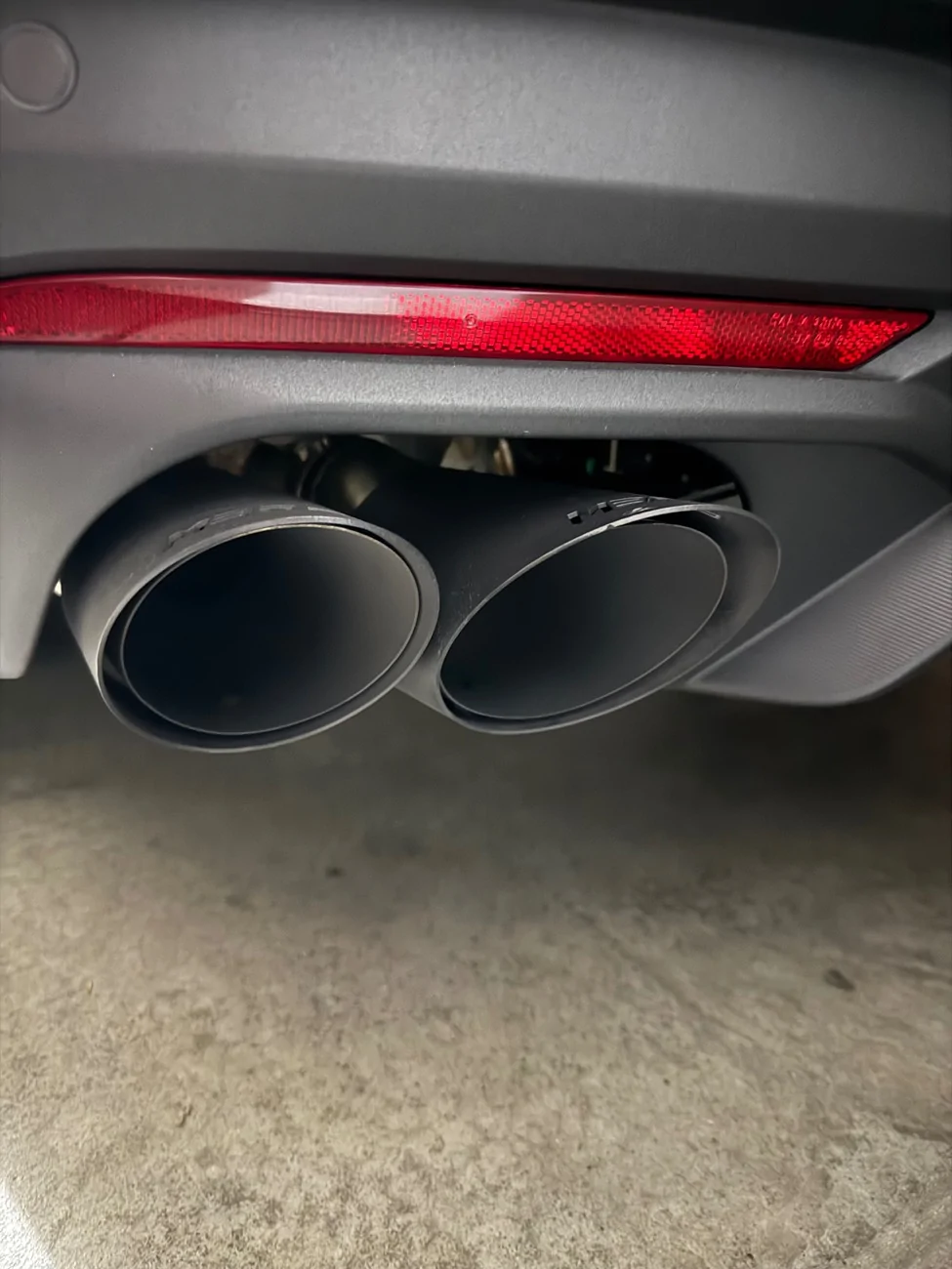 S650 Mustang Dark horse exhaust tips - where to buy? IMG_1283